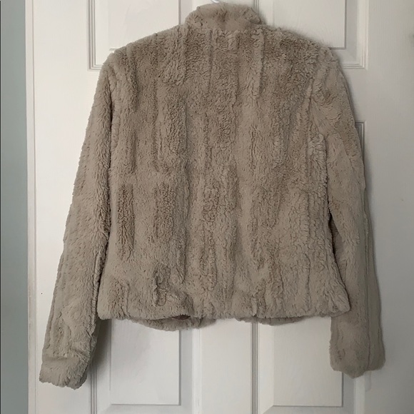 Vero Moda Faux Fur Jacket - Picture 3 of 3